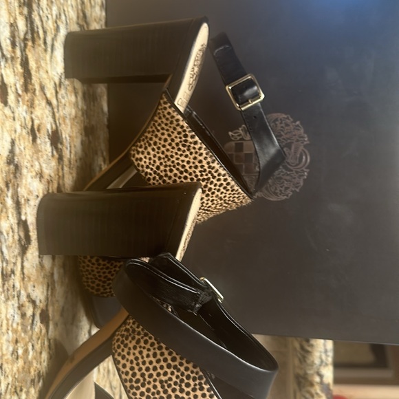 Vince Camuto Sandals - Picture 4 of 6